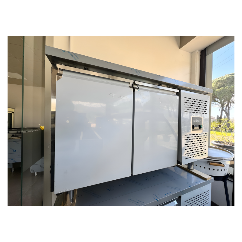 Banco refrigerato con alzatina BRI GN2200TN 230V 50HZ 136X70